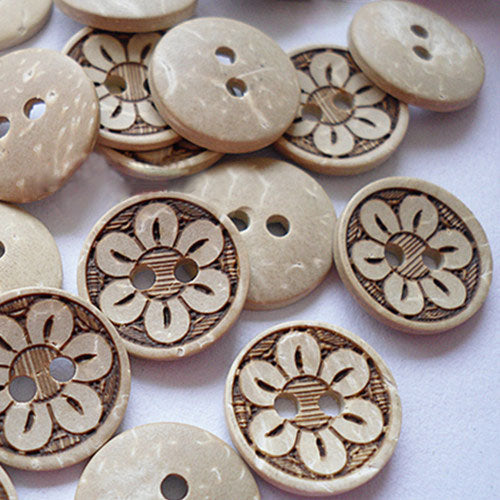 2 Hole Round Flower Design Coconut Button - 15mm - Natural [LD28.8]