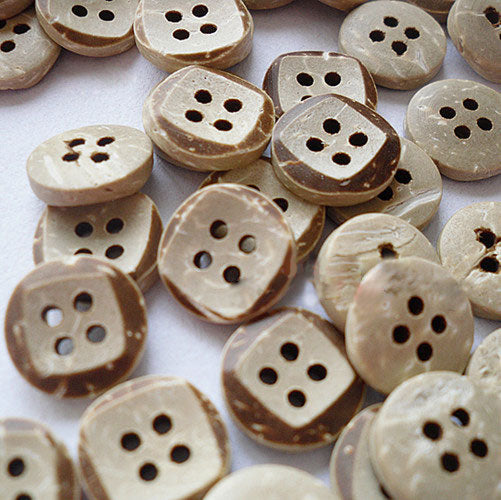 2 Hole Round Shaped Centre Coconut Button - 12mm - Natural [LD28.4]